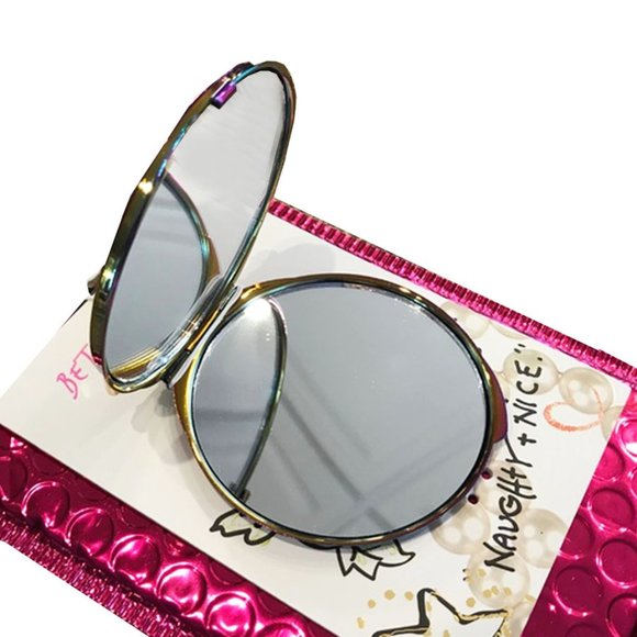 Betsey Johnson Skull Compact Mirror - Picture 3 of 5